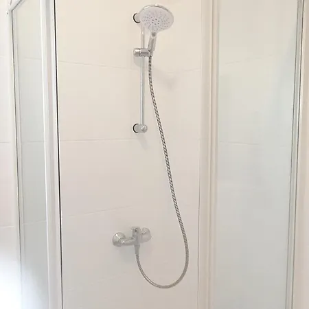 - Pine Diklo شقة زادار